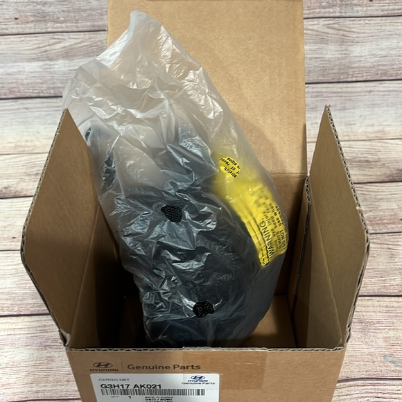 NWT Hyundai Cargo Net floor G3H17 AK021 - Picture 2 of 3